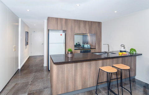 DD Apartments On Day - Sunshine Coast Guide 19