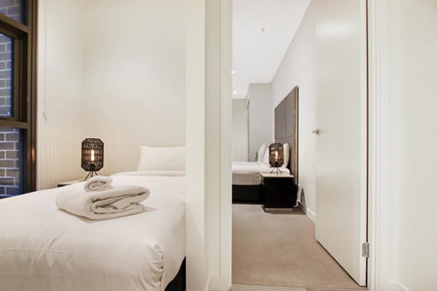 DD Apartments On Day - Sunshine Coast Guide 6