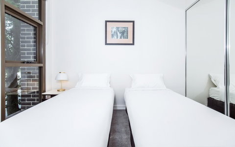 DD Apartments On Day - Sunshine Coast Guide 16