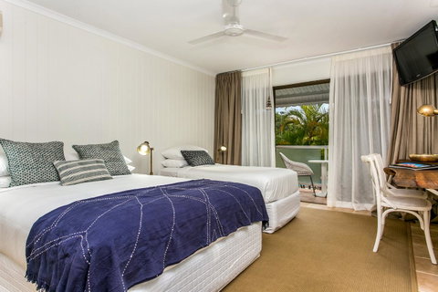 The Lord Byron - Sunshine Coast Guide 8