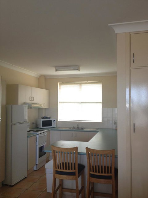 Oxley Cove Holiday Apartment - Sunshine Coast Guide 2