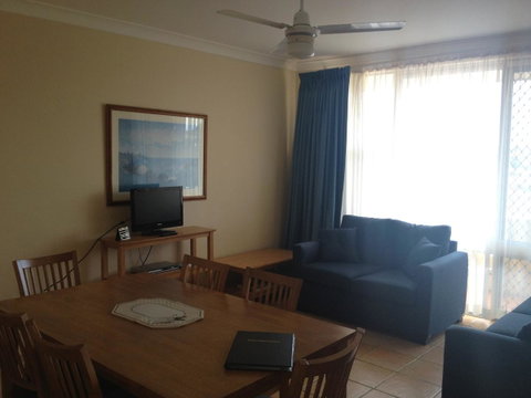 Oxley Cove Holiday Apartment - Sunshine Coast Guide 12