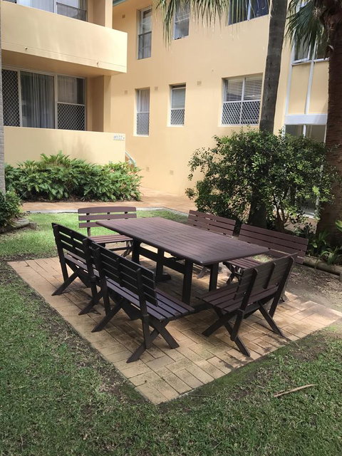 Oxley Cove Holiday Apartment - Sunshine Coast Guide 7