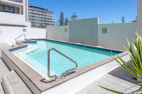 Macquarie Waters Boutique Apartment Hotel - Sunshine Coast Guide 4