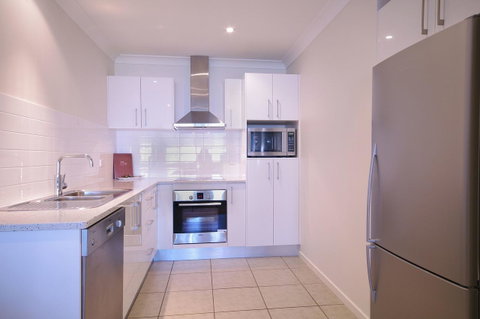 Macquarie Waters Boutique Apartment Hotel - Sunshine Coast Guide 19