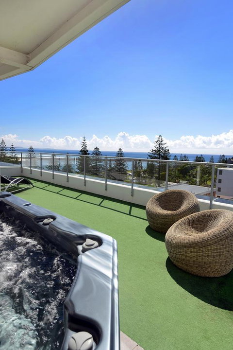 Macquarie Waters Boutique Apartment Hotel - Sunshine Coast Guide 8