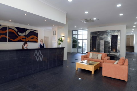 Macquarie Waters Boutique Apartment Hotel - Sunshine Coast Guide 13