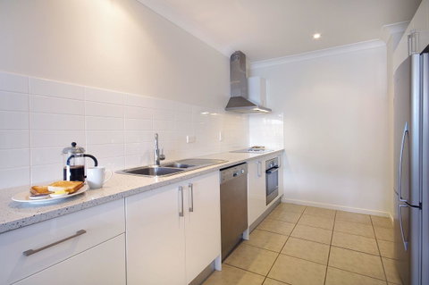 Macquarie Waters Boutique Apartment Hotel - Sunshine Coast Guide 17