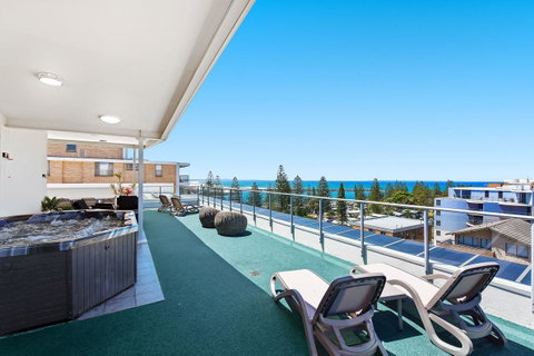 Macquarie Waters Boutique Apartment Hotel - Sunshine Coast Guide 2