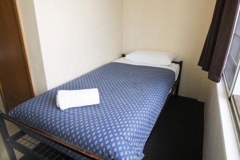 Banjo Paterson Inn - Sunshine Coast Guide 13