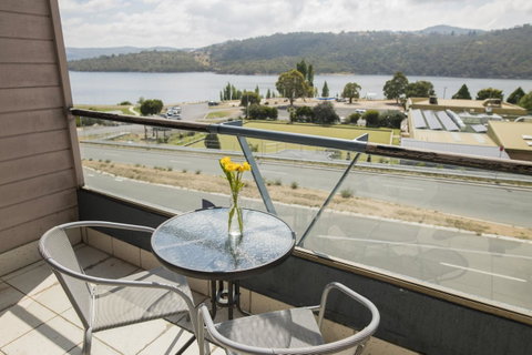 Banjo Paterson Inn - Sunshine Coast Guide 3