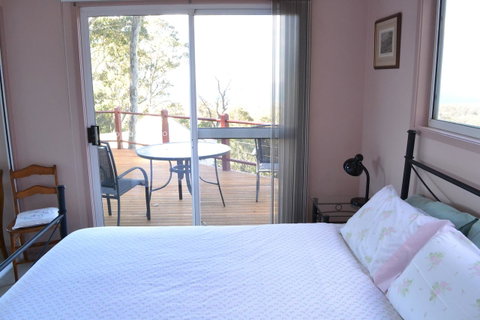 Bundle Hill Cottages - Sunshine Coast Guide 25
