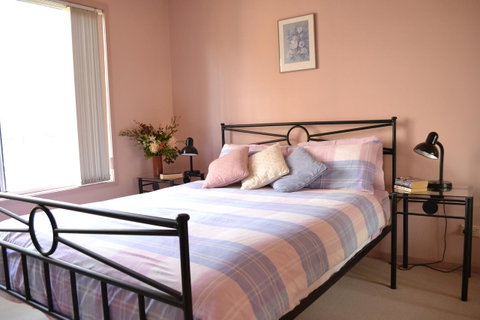 Bundle Hill Cottages - Sunshine Coast Guide 28