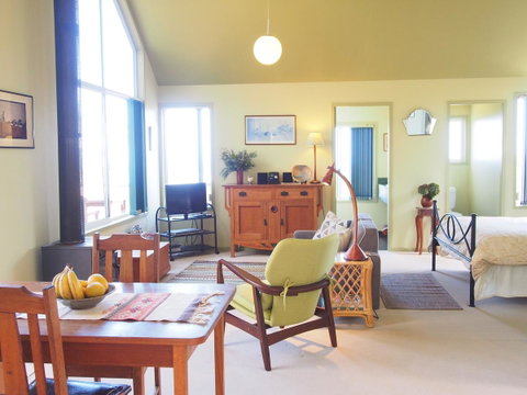 Bundle Hill Cottages - Sunshine Coast Guide 21