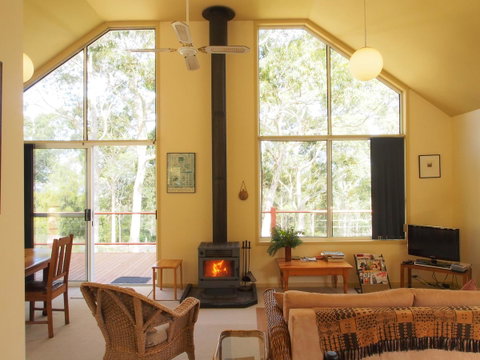 Bundle Hill Cottages - Sunshine Coast Guide 18