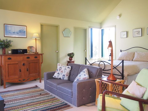 Bundle Hill Cottages - Sunshine Coast Guide 19