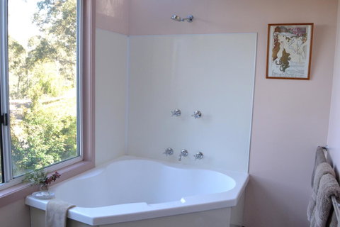 Bundle Hill Cottages - Sunshine Coast Guide 26