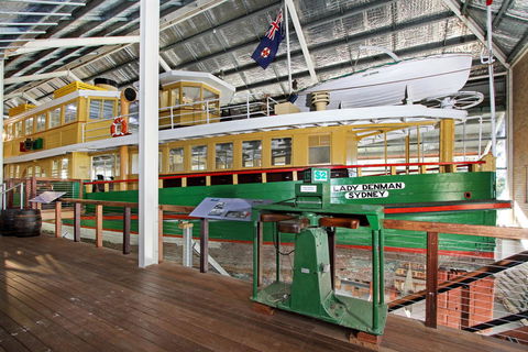 Huskisson Holiday Motel Cabins - Sunshine Coast Guide 13