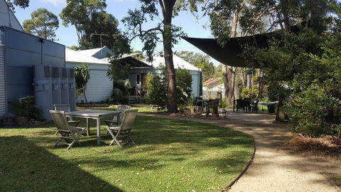 Huskisson Holiday Motel Cabins - Sunshine Coast Guide 35