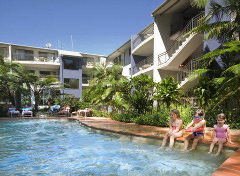 Flynns Beach Resort - Sunshine Coast Guide 0