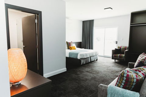Coniston Hotel Wollongong - Sunshine Coast Guide 29