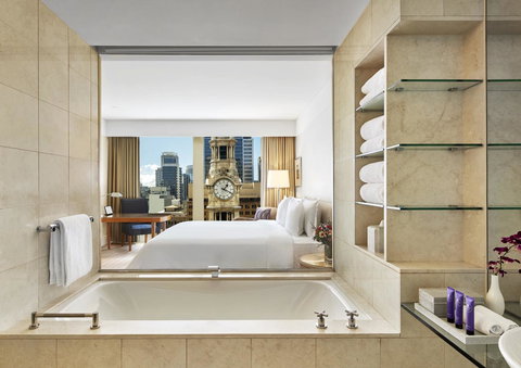 The Fullerton Hotel Sydney - Sunshine Coast Guide 4