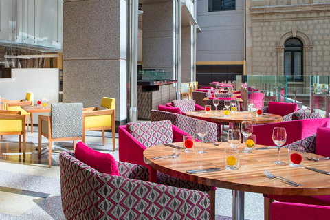 The Fullerton Hotel Sydney - Sunshine Coast Guide 14