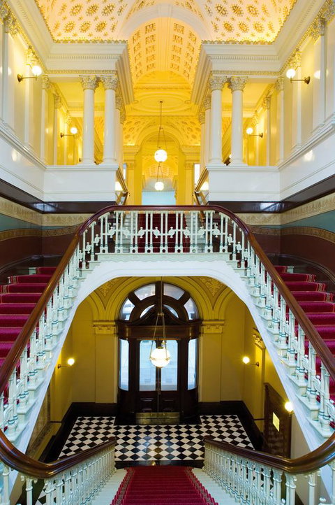 The Fullerton Hotel Sydney - Sunshine Coast Guide 13
