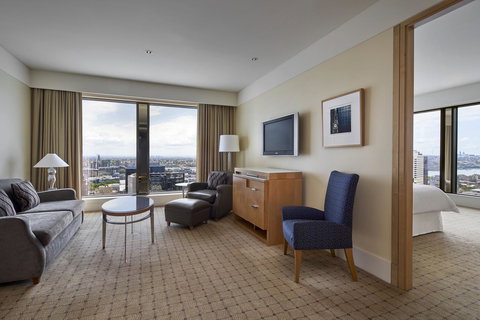 The Fullerton Hotel Sydney - Sunshine Coast Guide 8