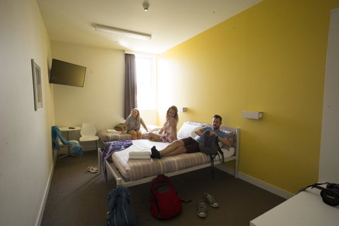 YHA Sydney Harbour - Sunshine Coast Guide 3