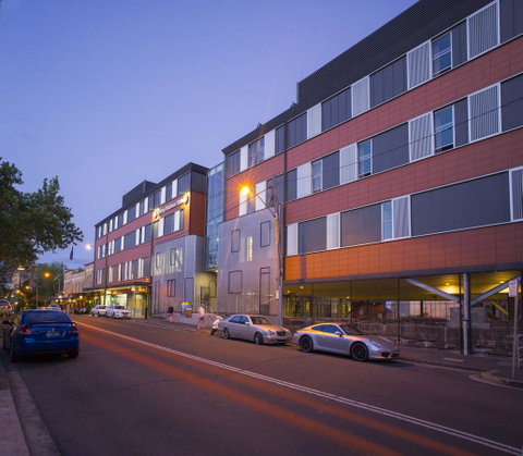 YHA Sydney Harbour - Sunshine Coast Guide 8