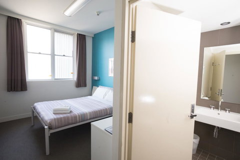 YHA Sydney Harbour - Sunshine Coast Guide 5