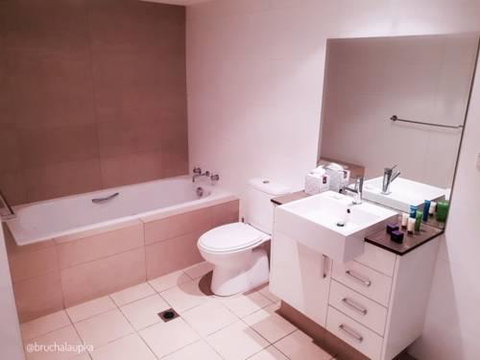 Wentworth Park Apartments - Sunshine Coast Guide 2