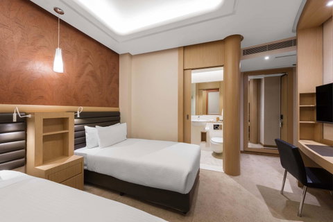 Rydges Australia Square, Formerly Tank Stream Hotel - Sunshine Coast Guide 3