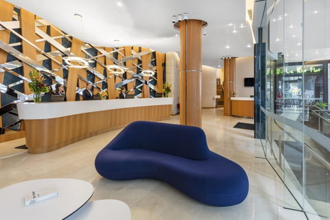 Rydges Australia Square, Formerly Tank Stream Hotel - Sunshine Coast Guide 8