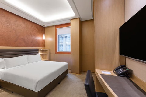Rydges Australia Square, Formerly Tank Stream Hotel - Sunshine Coast Guide 25