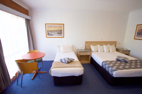 Albury Paddlesteamer Motel - Sunshine Coast Guide 28