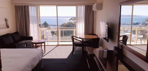 Marina Resort - Sunshine Coast Guide 35
