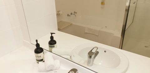 Marina Resort - Sunshine Coast Guide 28
