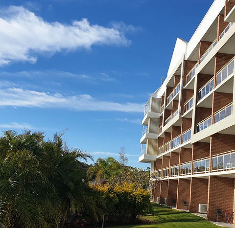 Marina Resort - Sunshine Coast Guide 23