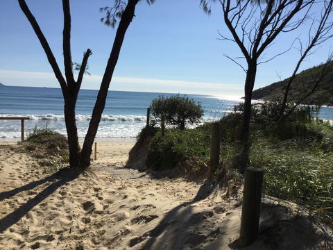 Hat Head Beach Cottage 1 - Sunshine Coast Guide 30