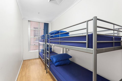 Summer House Sydney City - Formerly Sydney Backpackers - Sunshine Coast Guide 13