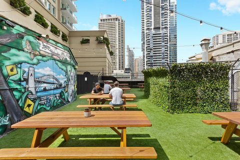 Summer House Sydney City - Formerly Sydney Backpackers - Sunshine Coast Guide 9