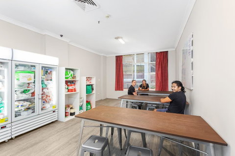Summer House Sydney City - Formerly Sydney Backpackers - Sunshine Coast Guide 12