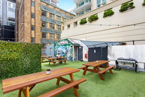 Summer House Sydney City - Formerly Sydney Backpackers - Sunshine Coast Guide 8