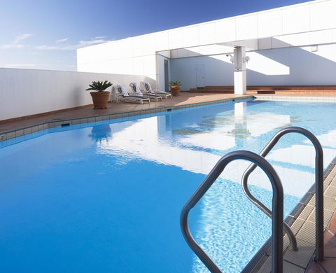 Stamford Plaza Sydney Airport Hotel & Conference Centre - Sunshine Coast Guide 2