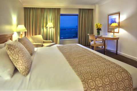 Stamford Plaza Sydney Airport Hotel & Conference Centre - Sunshine Coast Guide 6