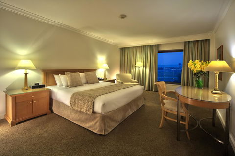 Stamford Plaza Sydney Airport Hotel & Conference Centre - Sunshine Coast Guide 19