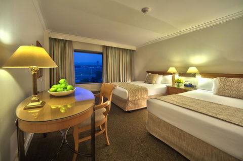 Stamford Plaza Sydney Airport Hotel & Conference Centre - Sunshine Coast Guide 12