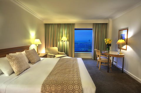 Stamford Plaza Sydney Airport Hotel & Conference Centre - Sunshine Coast Guide 11